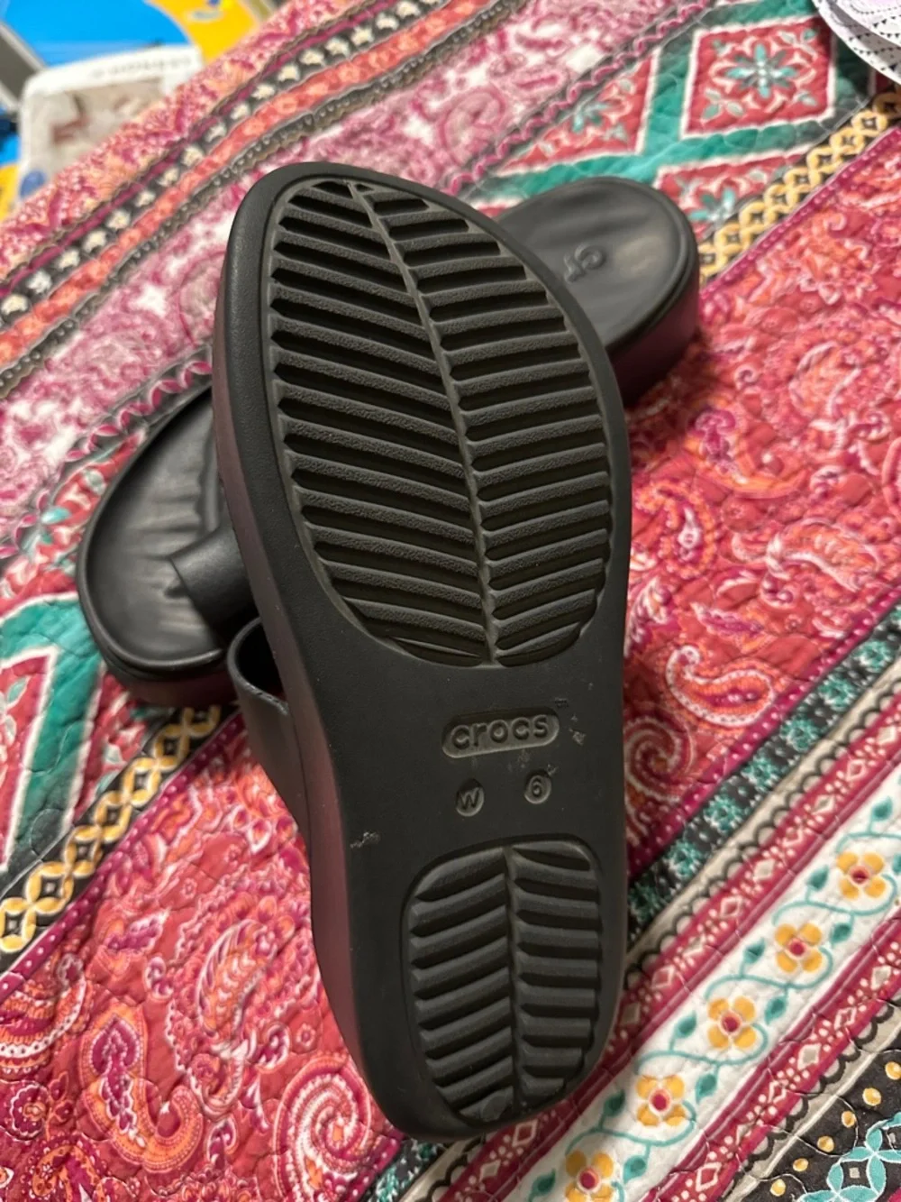 CROCS Black Crosstown Toe-Loop Slide Sandals - Picture 2 of 2